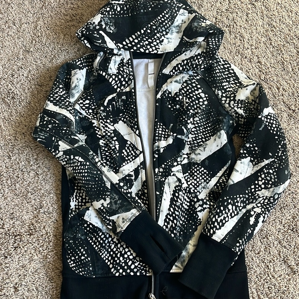 Lululemon scuba zip up hoodie